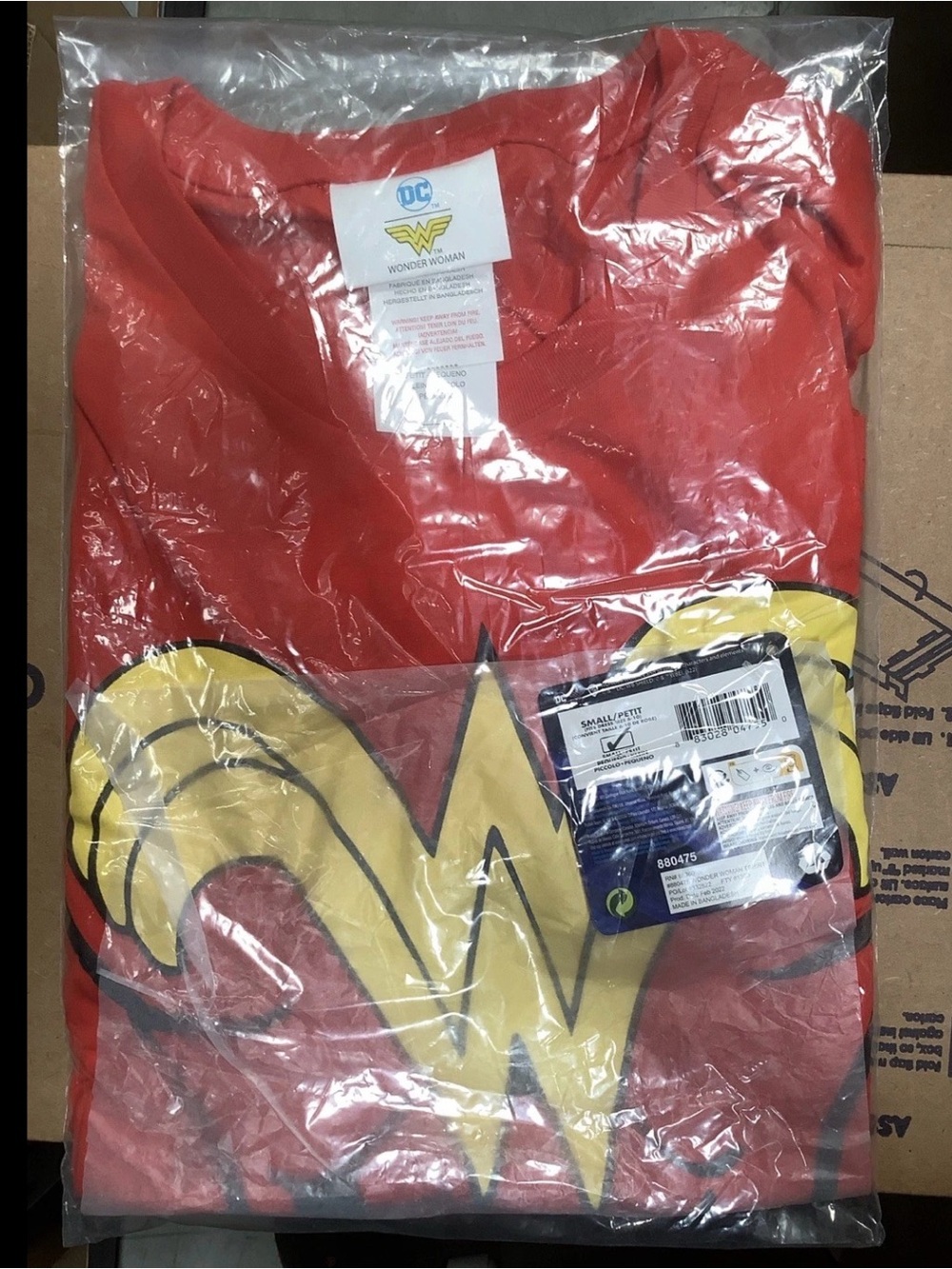 Rubie's Costume DC Comics Wonder Woman T-Shirt With Cape And Headband